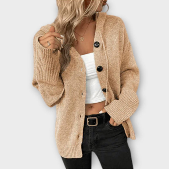 Knitted cardigan with buttons