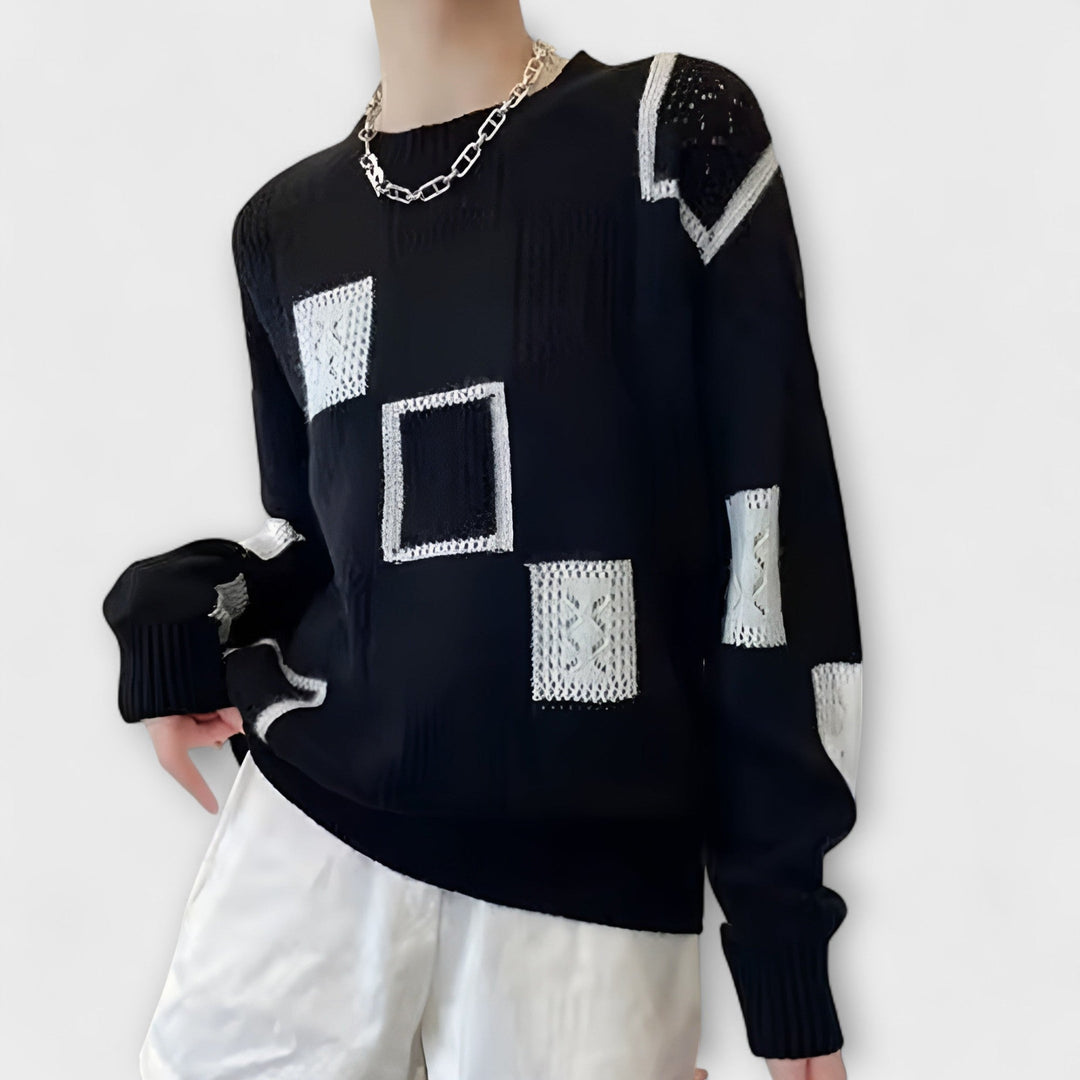 Reya - Flattering Timeless Sweater