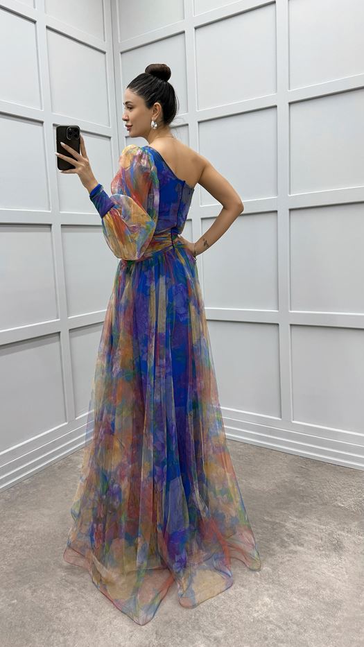 Cecilia | Elegant Split Dress
