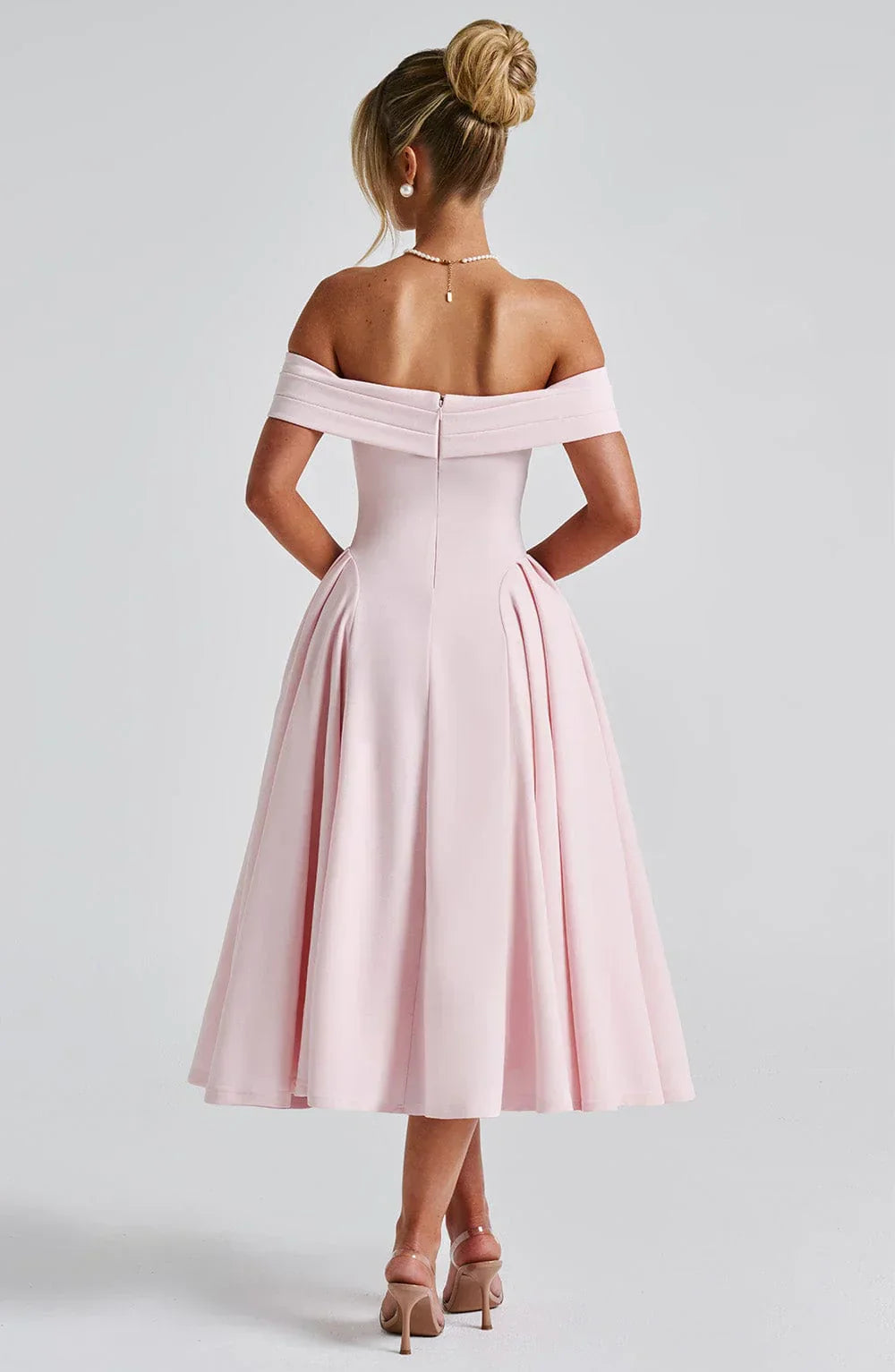 Ivy Effortlessly Elegant Midi Dress
