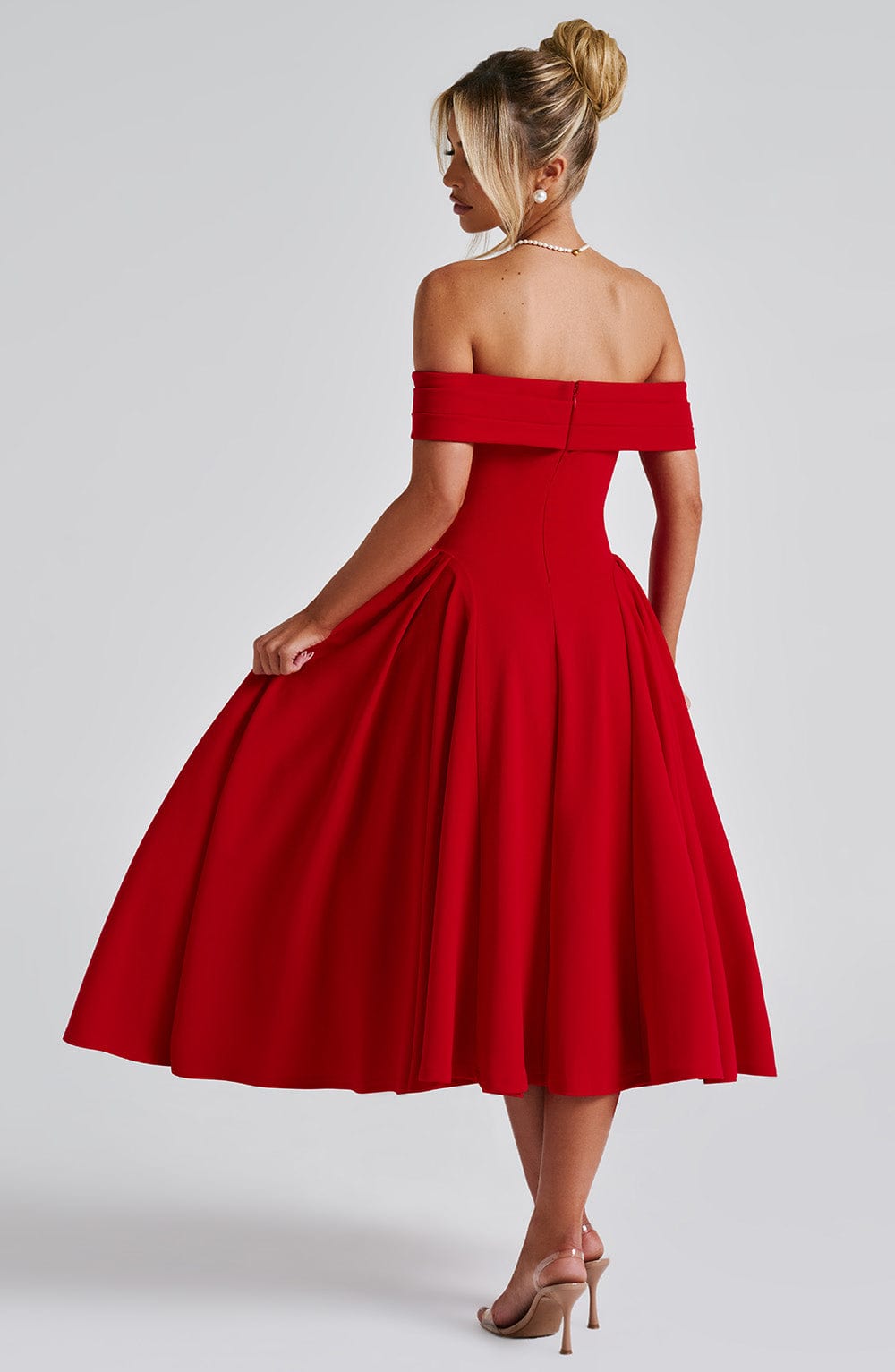 Ivy Effortlessly Elegant Midi Dress