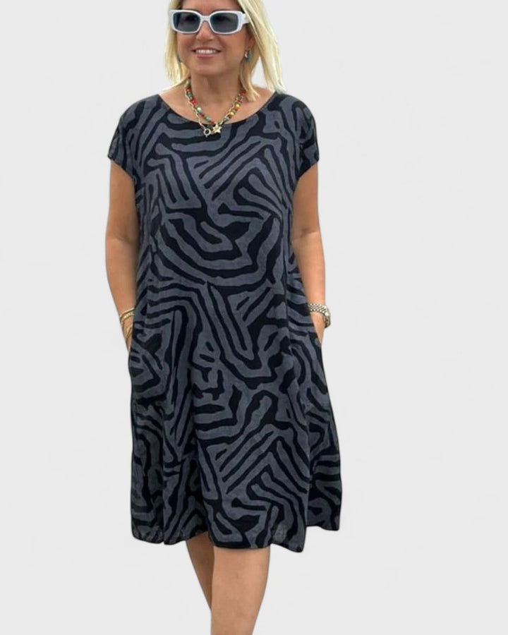Nelia– Summer Dress with Round Neck and Beautiful Print
